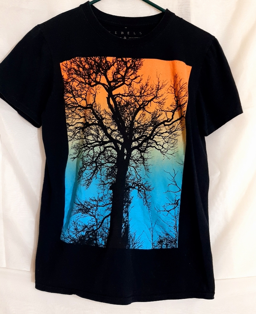 Rebels and nomads size small womens
